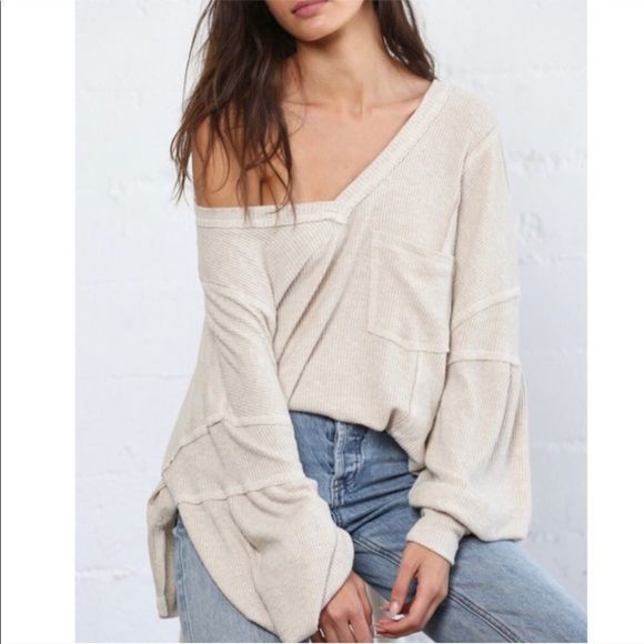 New Draping Ribbed Beige Bell Sleeve Henley Shirt Small - Picture 3 of 16